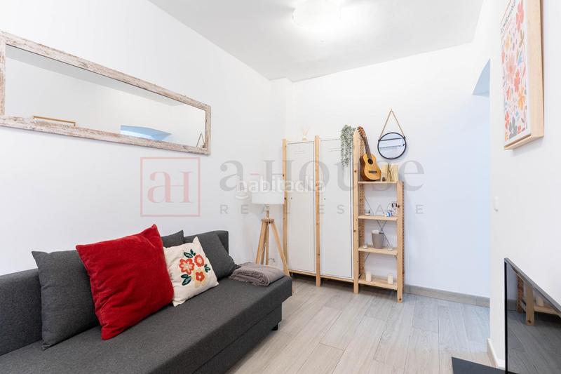 Foto b32cf421-ec59-48d5-8d73-5473eb662381. Local comercial a Embajadores-Lavapiés Madrid