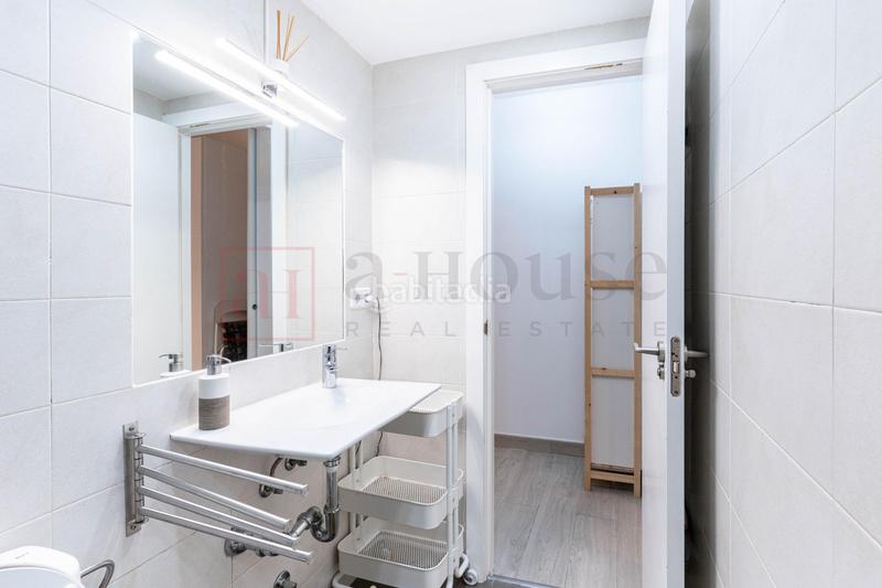 Foto fe510a9b-6024-4e48-94d2-dee96b0df09d. Local comercial a Embajadores-Lavapiés Madrid