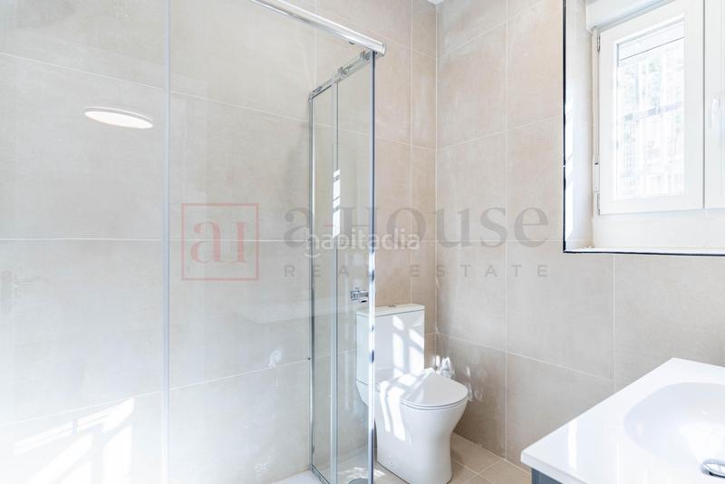 Foto 41a38cc0-d0ad-4f26-91ea-baf454bab1ae. Planta baja  exterior reformada a estrenar en el barrio sanblas en Madrid