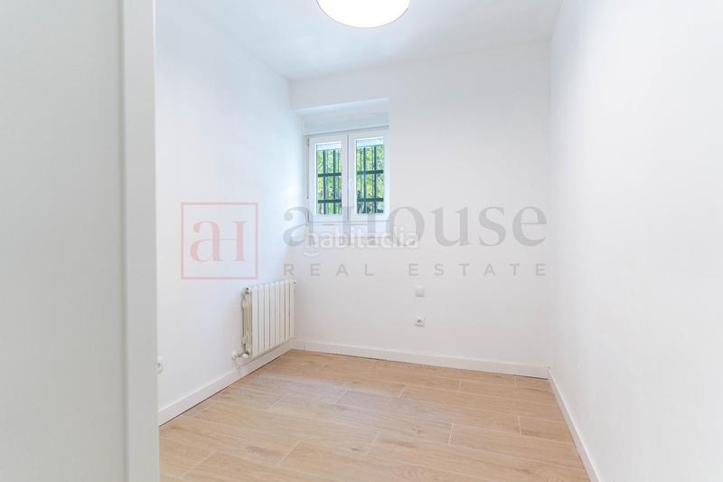 Foto 4610874e-a644-4a4c-a930-68674436c1f9. Planta baja  exterior reformada a estrenar en el barrio sanblas en Madrid
