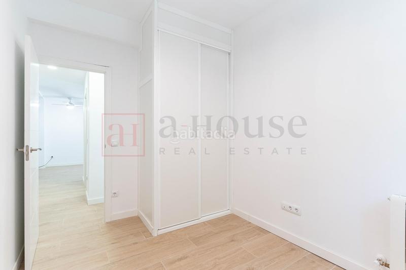 Foto 5d9803ea-bf26-4bd7-888d-979efabdf5aa. Planta baja  exterior reformada a estrenar en el barrio sanblas en Madrid