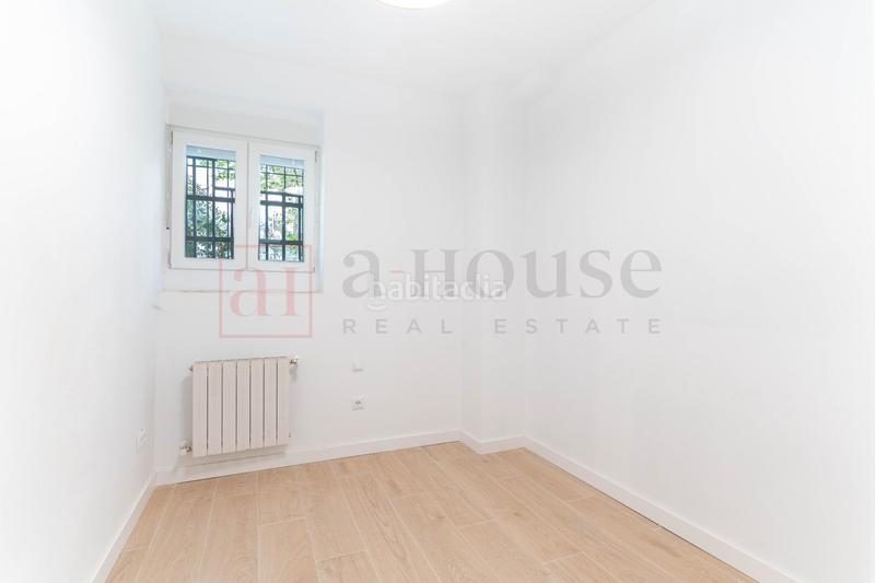 Foto 5f575ff9-d809-4897-aa27-16e18b4c6463. Planta baja  exterior reformada a estrenar en el barrio sanblas en Madrid