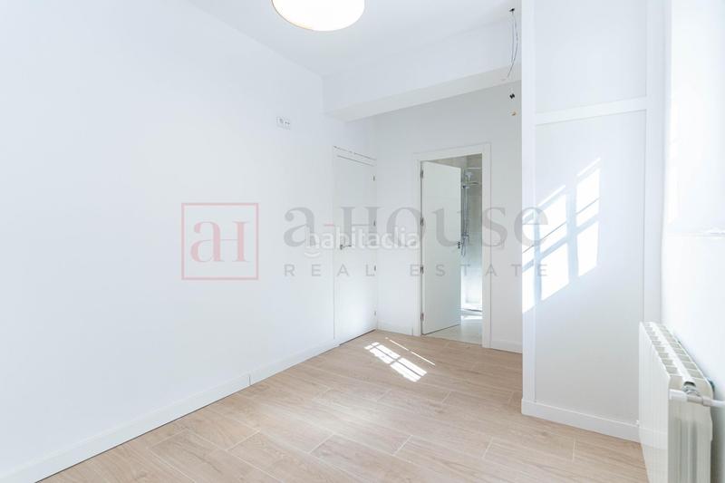 Foto e4a663a7-fea9-48a4-a197-31969a09b21a. Planta baja  exterior reformada a estrenar en el barrio sanblas en Madrid