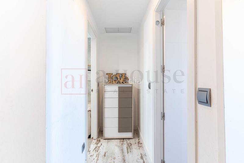 Foto 8c13f9bb-dcb2-4c59-8bfb-9abe299dd1a3. Piso  exterior reformado con terraza con piscina comunitaria en la zona en Pinto