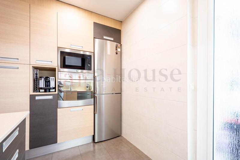 Foto 3ad68ae3-0d84-42df-acfe-5f4b03d74147. Piso  con terraza en lantiga esquerra de leixample en Barcelona
