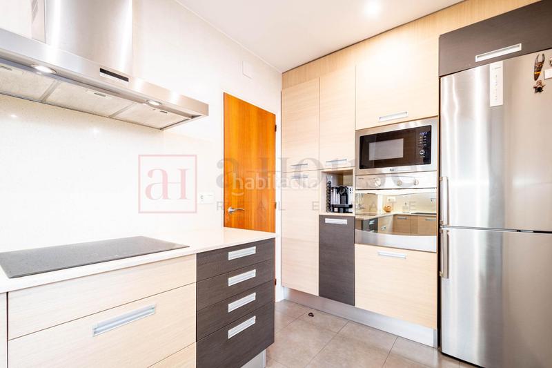 Foto 48f9b4b0-dded-4361-a4c9-c3bc3a0ccd59. Piso  con terraza en lantiga esquerra de leixample en Barcelona