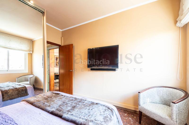 Foto a81cbb79-e640-475a-b6b7-c4c8cef929bc. Piso  con terraza en lantiga esquerra de leixample en Barcelona