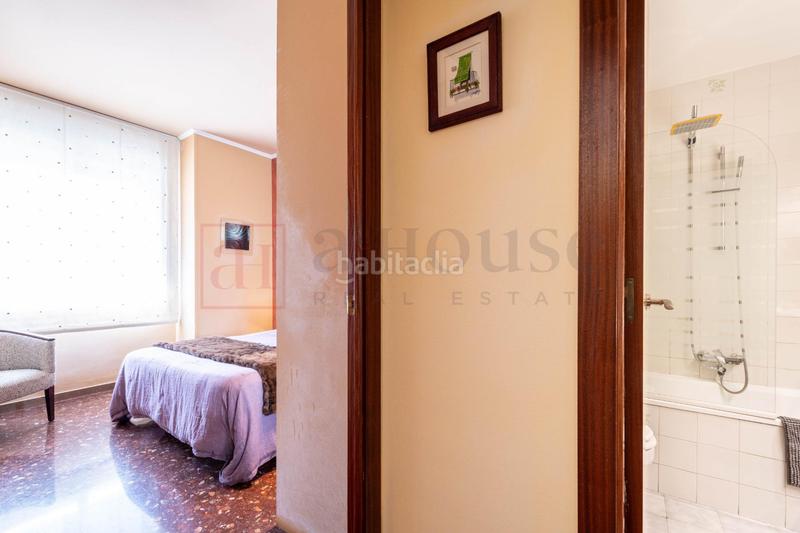 Foto ae603d54-6086-4bd3-9d2f-b3980b29e486. Piso  con terraza en lantiga esquerra de leixample en Barcelona