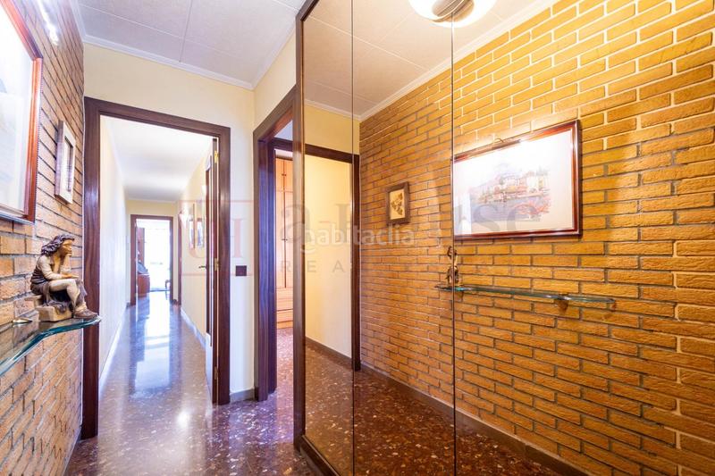 Foto bc1ec410-a90b-4517-b8a8-ece138447a28. Piso  con terraza en lantiga esquerra de leixample en Barcelona