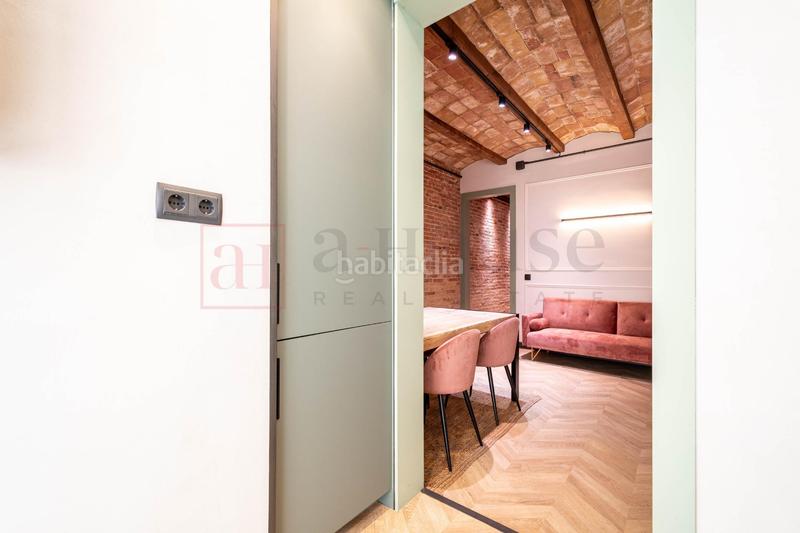 Foto c06bbdee-2e55-4a70-b5e8-92c235effed9. Piso  reformado con excelente ubicacion en la vila de gracia en Barcelona