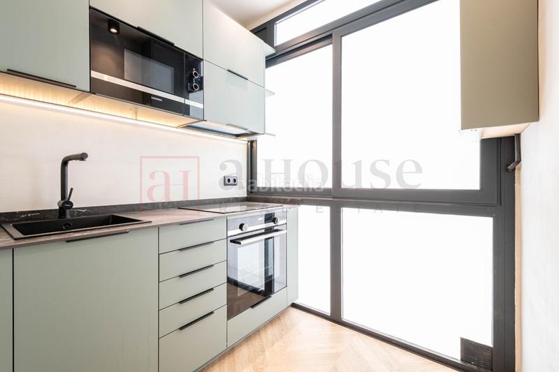 Foto d55c719c-211e-4ee2-9285-9e806ab0d1bd. Piso  reformado con excelente ubicacion en la vila de gracia en Barcelona