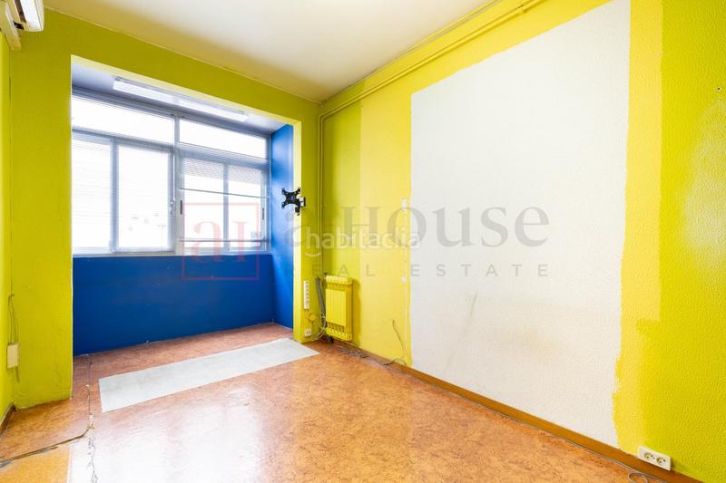 Foto 4fecc2e3-1481-4944-8e33-25d4ede146b6. Piso  luminoso con balcón para entrar a vivir en la nova esquerra de l eixample en Barcelona