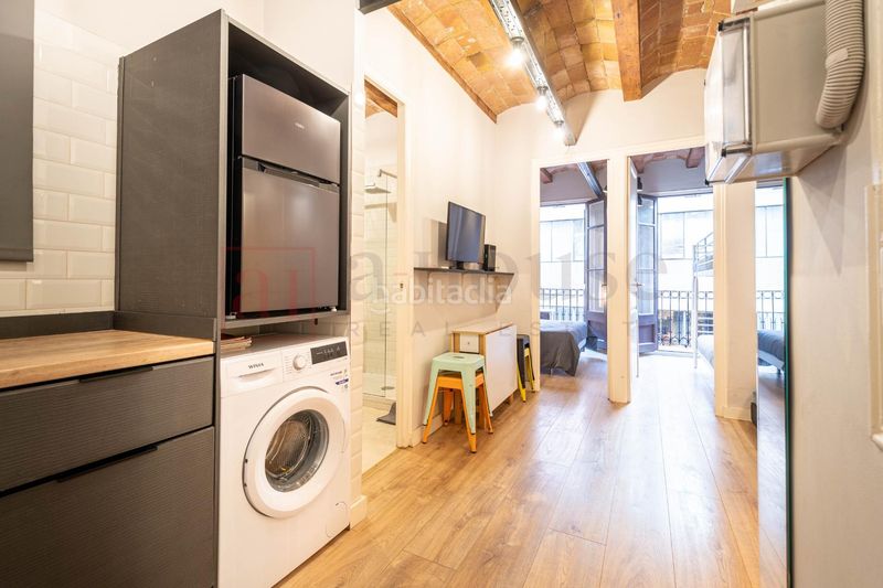 Foto 0d2db62b-c2a6-4772-96ef-198c09926e7c. Pis amb calefacció a Vila de Gràcia Barcelona