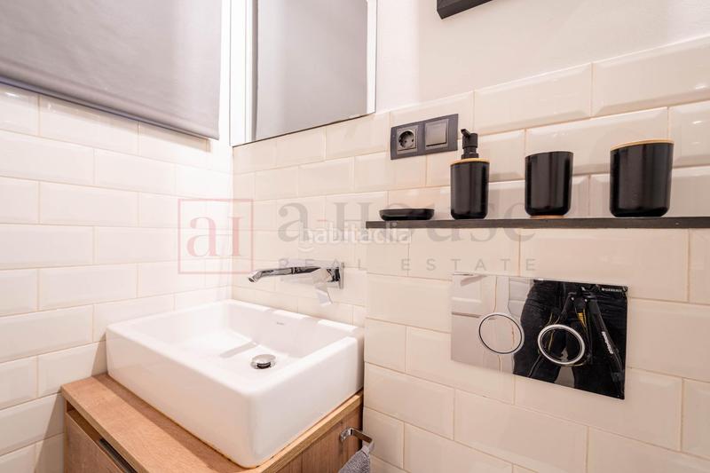 Foto 3a8f1d94-4d9a-42b9-adc5-7feefdd2c352. Piso  con licencia turistica y exclente ubicacion en vila de gracia en Barcelona