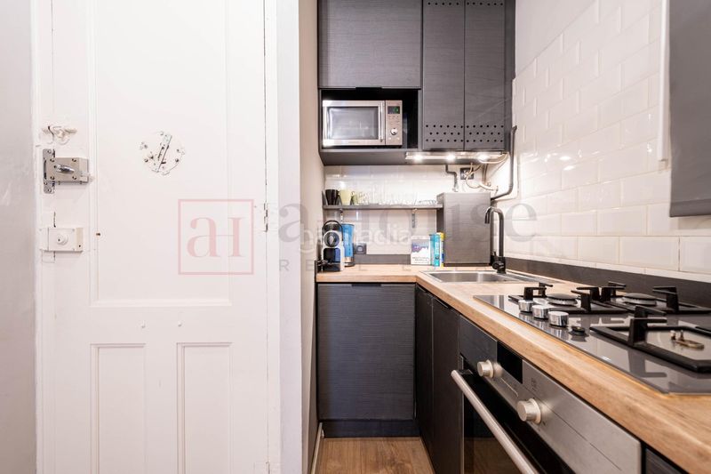 Foto 7c70b345-c807-4e77-9165-e57e1e922907. Pis amb calefacció a Vila de Gràcia Barcelona