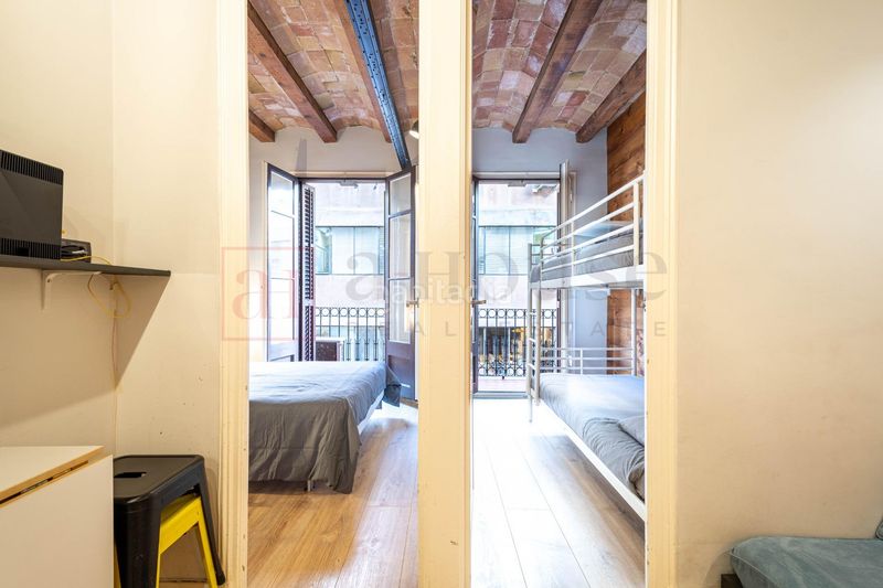 Foto 95dd711f-44f5-4c7d-a2ce-525170cb0adc. Pis amb calefacció a Vila de Gràcia Barcelona