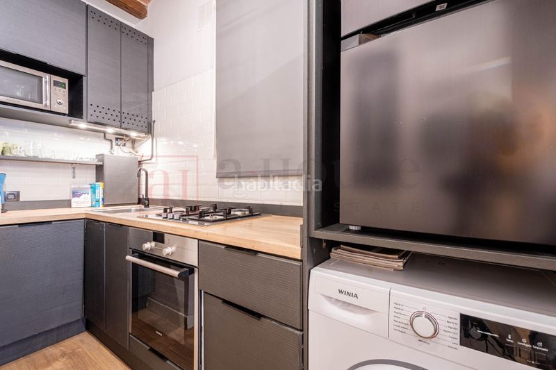 Foto b14ba53c-d676-42fe-b92e-408619bd68a3. Pis amb calefacció a Vila de Gràcia Barcelona