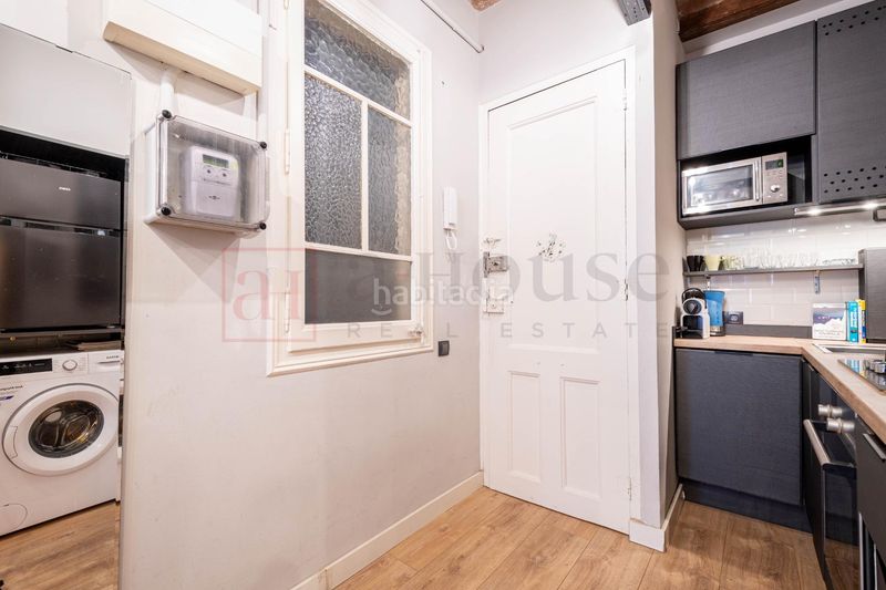 Foto c9d61e75-5799-4f88-84d4-124be6ae3ac1. Pis amb calefacció a Vila de Gràcia Barcelona