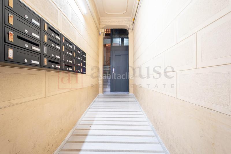 Foto dbd55f32-1d9d-4762-b4d6-90b79075e10a. Piso  con licencia turistica y exclente ubicacion en vila de gracia en Barcelona