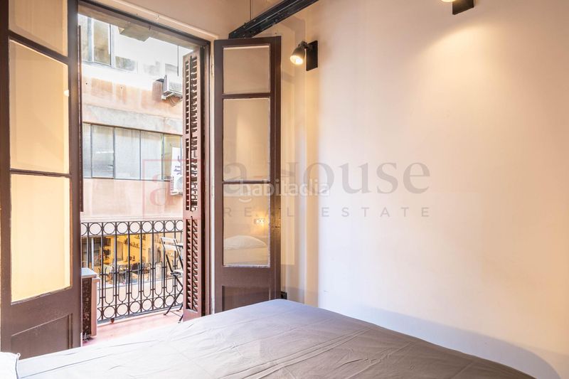 Foto faec6b17-a823-4b6f-a265-0ae0c3b5048e. Pis amb calefacció a Vila de Gràcia Barcelona