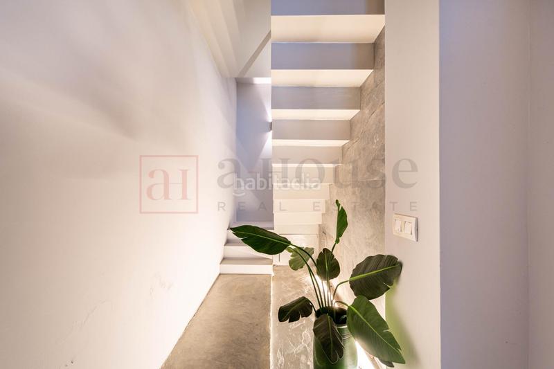 Foto 58adfc70-6274-487e-9d9b-34bb47539615. Dúplex bajo tipo duplex reformado con jardin exterior sin cedula de habitabilidad en el Fort Pienc en Barcelona