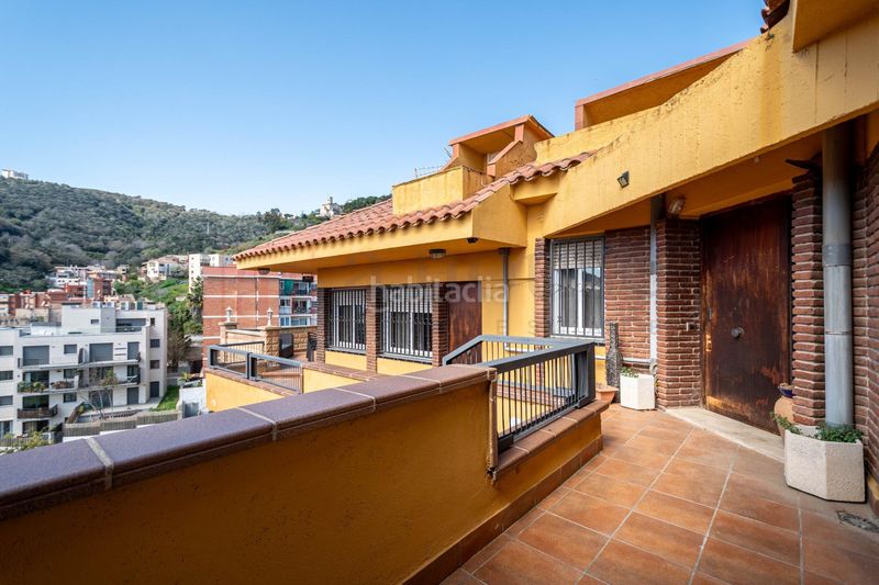 Foto 10fb4ca5-7ae5-4041-b992-d13d42ae508b. Casa amb calefacció aparcament piscina a Sant Genís dels Agudells Barcelona