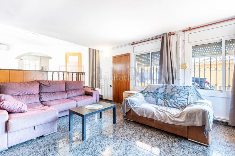 Foto 5594ea94-b072-4847-8d90-431cd3d27f24. Casa amb calefacció aparcament piscina a Sant Genís dels Agudells Barcelona