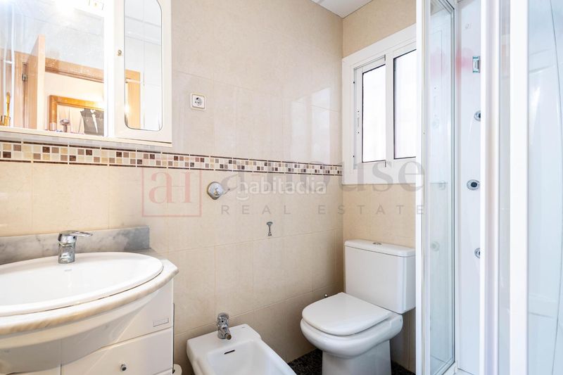 Foto a60a4cc6-ef92-4c80-90ed-b39be719988a. Casa amb calefacció aparcament piscina a Sant Genís dels Agudells Barcelona
