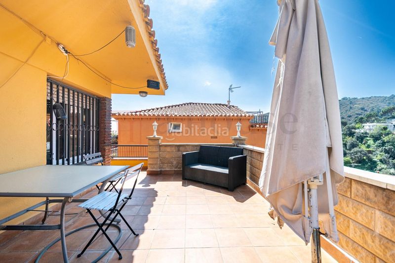Foto b6bed911-df47-4ca9-9830-87196df2b9bc. Casa amb calefacció aparcament piscina a Sant Genís dels Agudells Barcelona