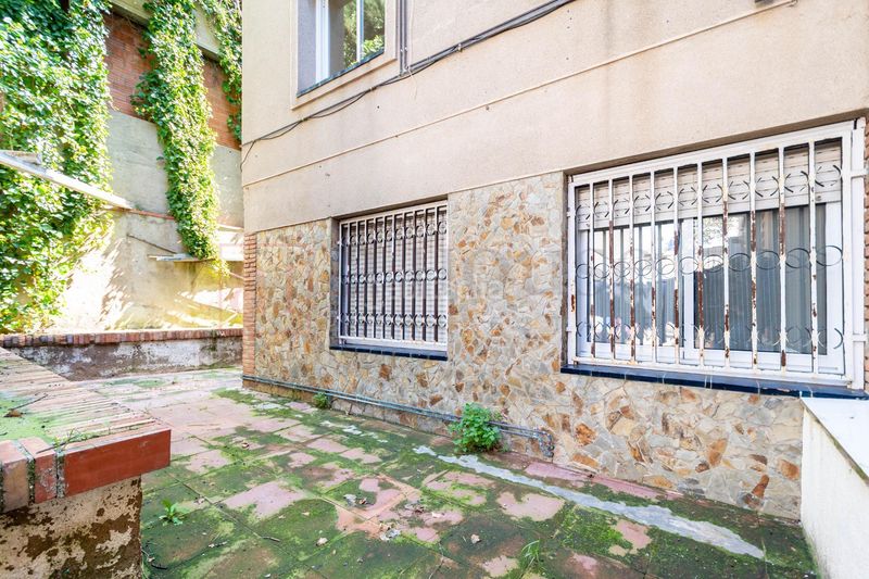 Foto ecefa759-72d6-4acd-a500-20e06434c850. Casa amb calefacció aparcament piscina a Sant Genís dels Agudells Barcelona