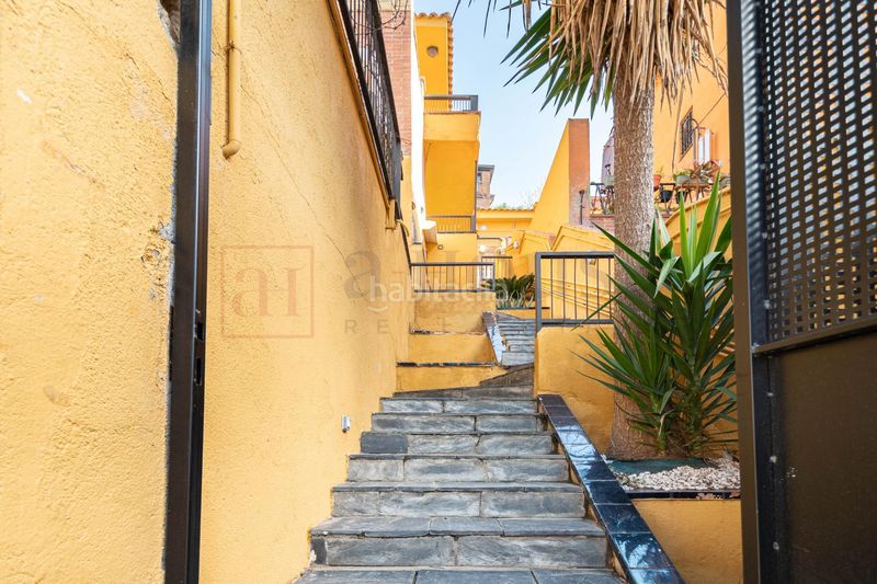 Foto edec7b5f-0441-40a3-870e-d3339226ef6e. Casa amb calefacció aparcament piscina a Sant Genís dels Agudells Barcelona