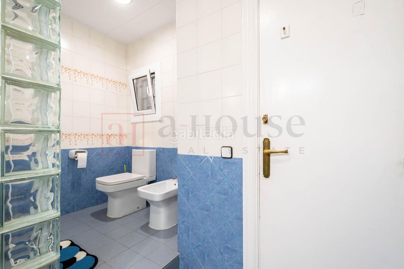 Foto 520a331e-fb98-4bf8-975b-e6a06ef393ae. Àtic amb calefacció a La Nova Esquerra de l´Eixample Barcelona