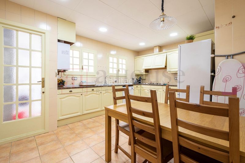 Foto 6ca7dc5d-1b1e-4dc3-a784-1b6c55842d5c. Àtic amb calefacció a La Nova Esquerra de l´Eixample Barcelona