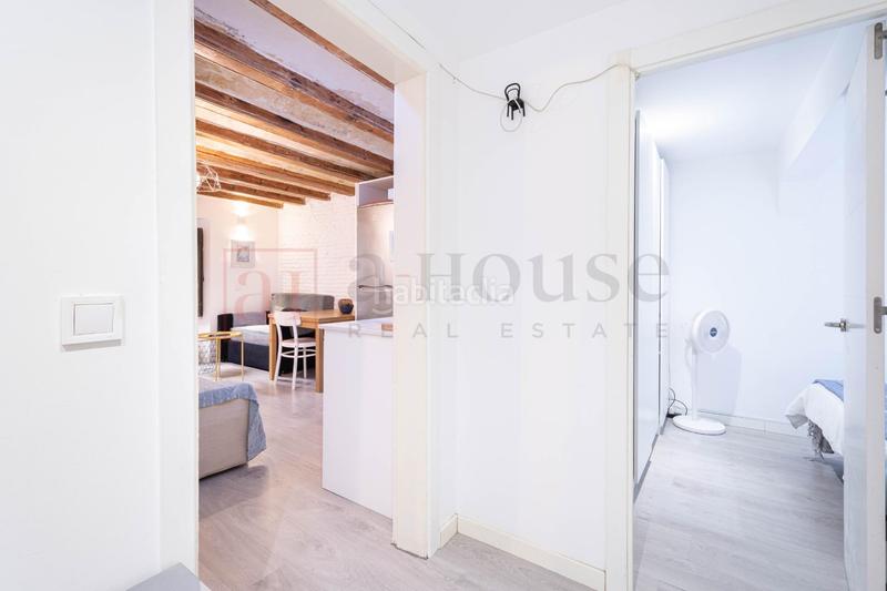 Foto 3147c8f0-1d7d-44c2-a816-d112e91cdf4d. Piso  exterior, reformado y muy buena ubicacion en el barrio gótico en Barcelona