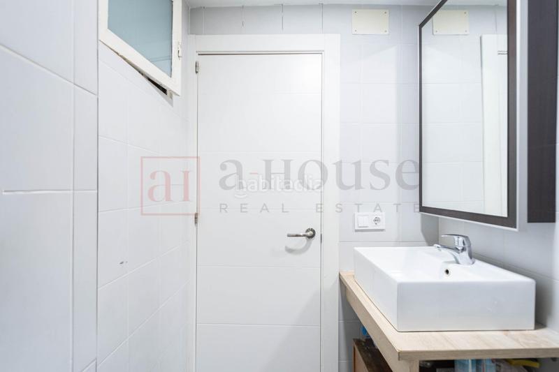 Foto eed7436f-e59c-438f-836f-10210f01f60e. Piso  exterior, reformado y muy buena ubicacion en el barrio gótico en Barcelona