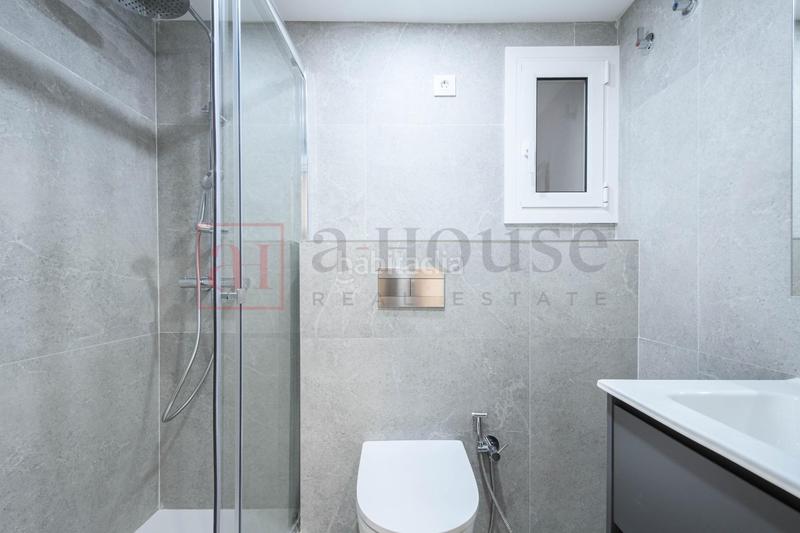 Foto 0c6431c4-8b31-4bee-8db8-b9fc41300454. Appartement avec chauffage dans Fort Pienc Barcelona