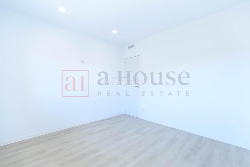 Foto 96a8aaf2-495d-4d3c-a62c-24d5e9875437. Appartement avec chauffage dans Fort Pienc Barcelona