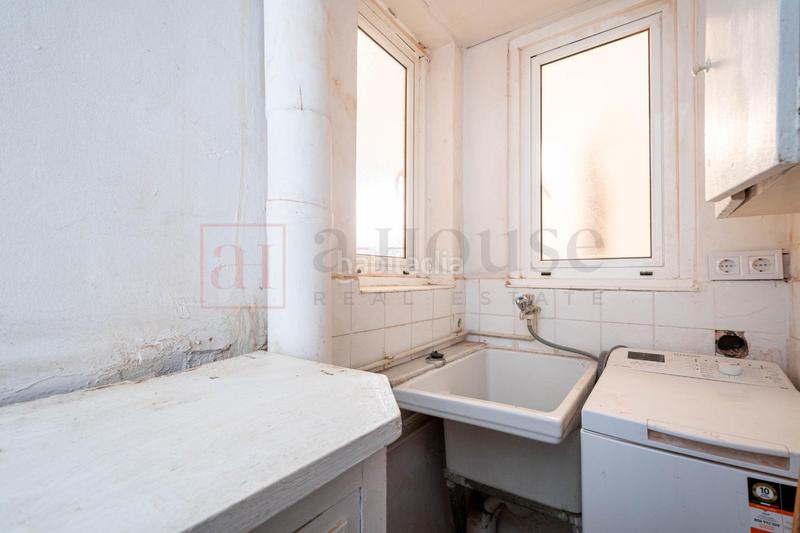Foto cb8e1a53-3a22-4e9b-a1d8-cf1a23d3b081. Piso  para entrar a vivir a metros de francesc macia en Barcelona