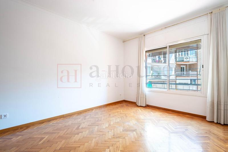 Foto f6d92c44-99ea-429b-a0c1-fa93fa75c8eb. Piso  para entrar a vivir a metros de francesc macia en Barcelona