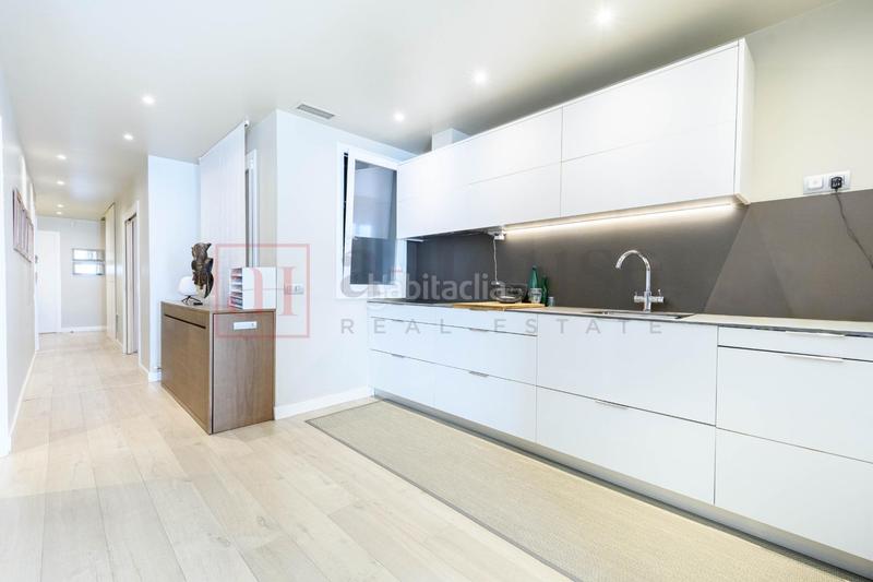 Foto 4e75a3ce-7889-4029-bd4f-f9ed6a420054. Etagenwohnung mit heizung in L´Antiga Esquerra de l´Eixample Barcelona