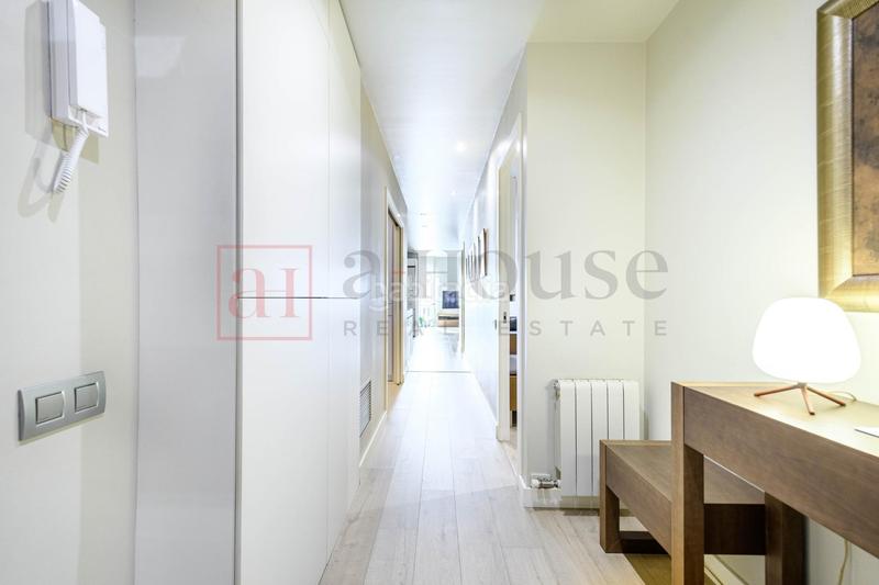 Foto eb3d60bd-6c78-42b4-a542-2ebe8f3e2bfb. Etagenwohnung mit heizung in L´Antiga Esquerra de l´Eixample Barcelona