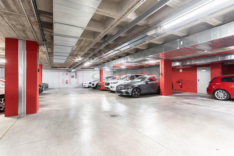 Foto 0a42113b-a712-46ea-bbc6-35faf173669b. Pis amb calefacció aparcament piscina a Almendrales Madrid