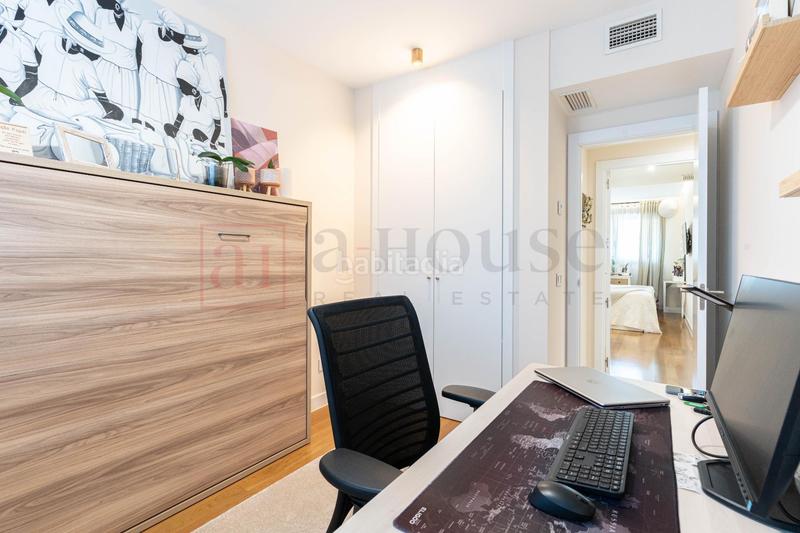 Foto 1911b550-4610-4a9d-9087-ca784546683b. Pis amb calefacció aparcament piscina a Almendrales Madrid