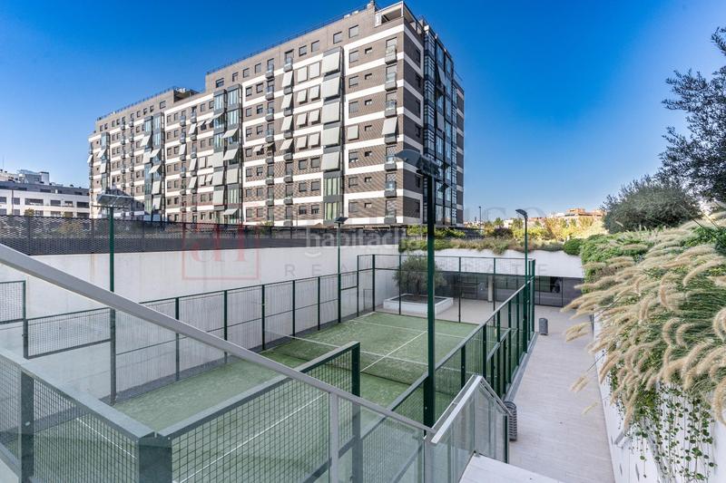 Foto 2fc1e5ef-698b-4f21-8b5d-08c6900af767. Pis amb calefacció aparcament piscina a Almendrales Madrid