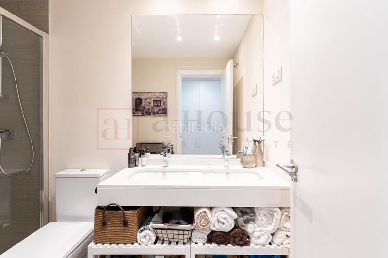 Foto 599fc576-fbaa-4f38-82c0-343a1c67caaa. Pis amb calefacció aparcament piscina a Almendrales Madrid