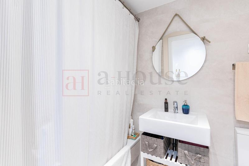 Foto 5c269fba-607b-4daf-bf5e-4bbe641395af. Pis amb calefacció aparcament piscina a Almendrales Madrid