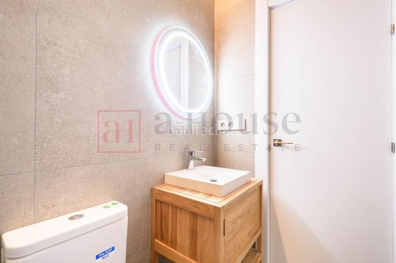 Foto b8b23bb8-4d92-42cf-a773-aaf649b5e758. Appartamento con riscaldamento in Sagrada Família Barcelona