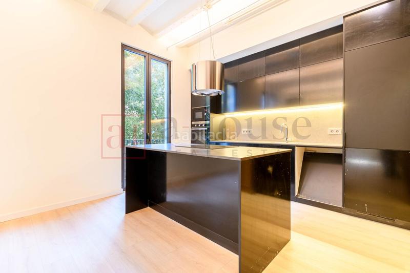 Foto d27ae2c4-e075-45b4-82f7-7c00a0a0c3d3. Appartamento con riscaldamento in Sagrada Família Barcelona