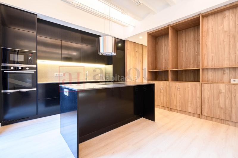 Foto f6461ac8-2035-420e-92bc-74e189cd407b. Appartamento con riscaldamento in Sagrada Família Barcelona