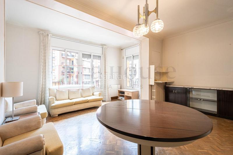 Foto 128ded44-7a64-4590-8d62-e596a06932c7. Piso  en venta en calle paris en L´Antiga Esquerra de l´Eixample Barcelona